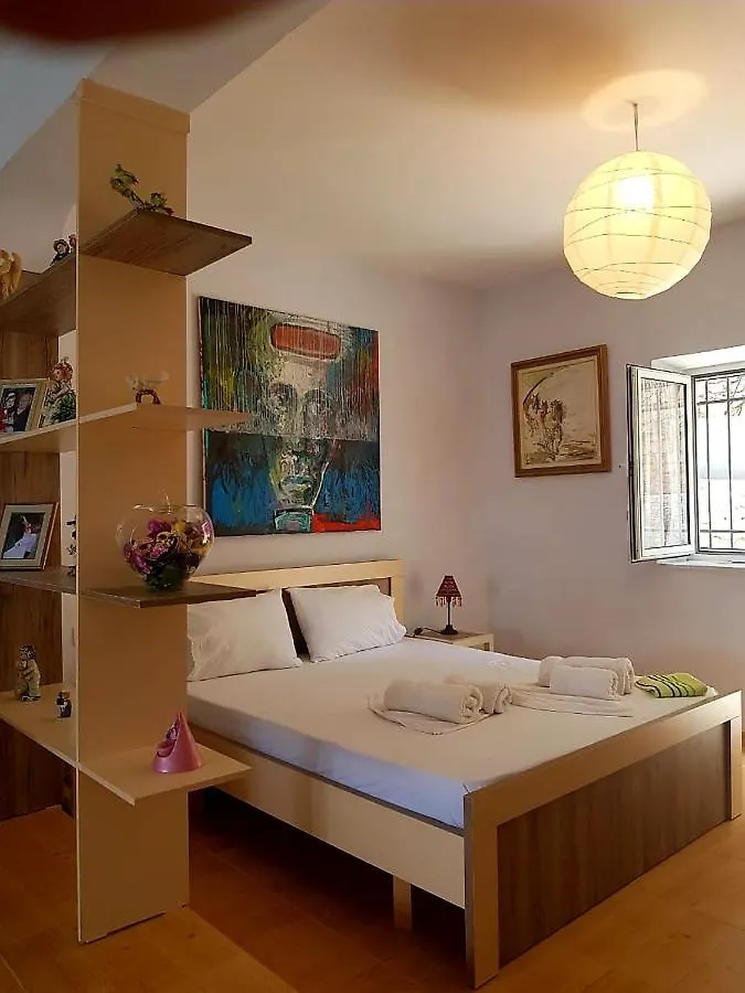 Aira Apartment Himare